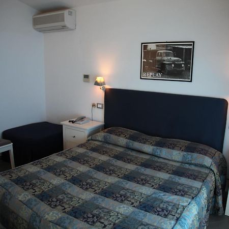 Albergo Rossella Castiglione della Pescaia Habitación foto